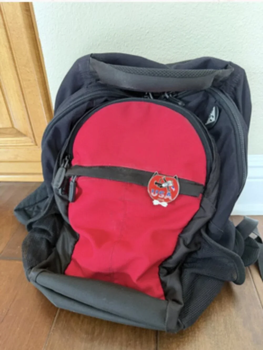 Kit-Cat Klock lapel celebrate